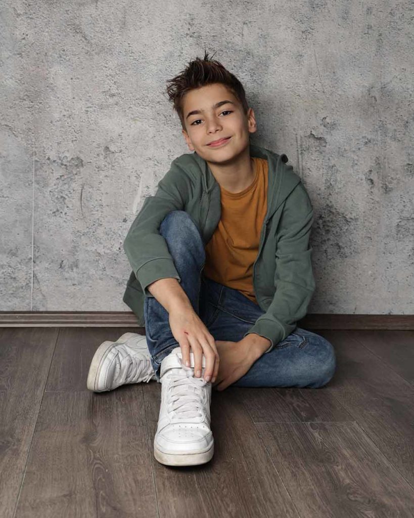 leonardo_001_5B9-D4T-34Y-(2-von-12)_1738334171818