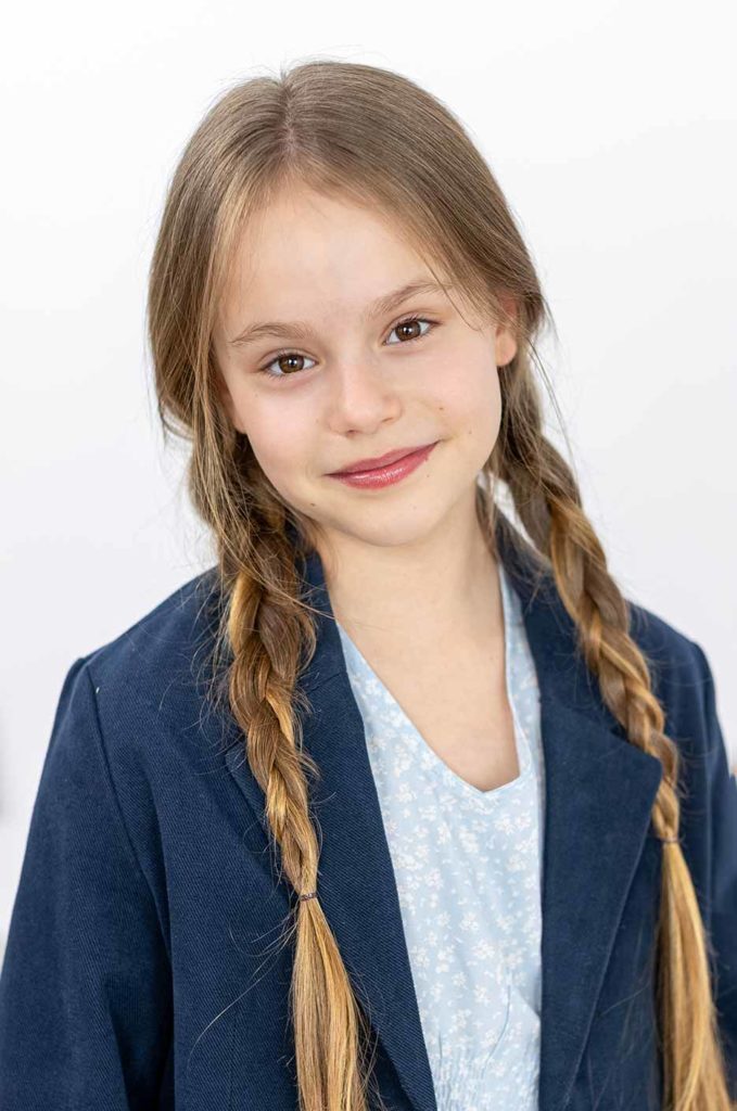 web_Olivia_Sedcard-0056