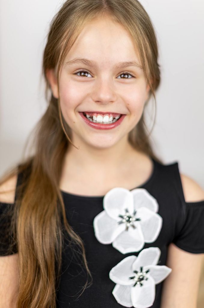 web_Olivia_Sedcard-9620