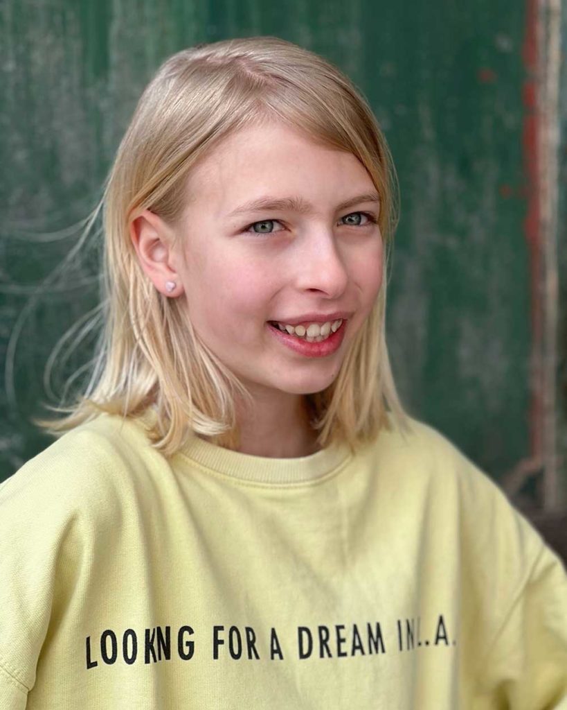 ebba-4944-89